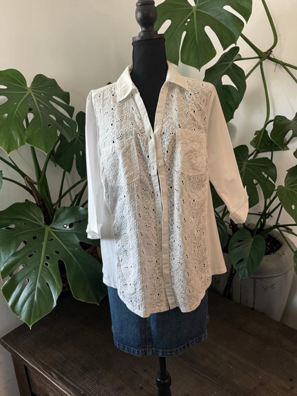Croft & Barrow White Eyelet Button Up Shirt Women’s Large 100% Cotton - Picture 9 of 10